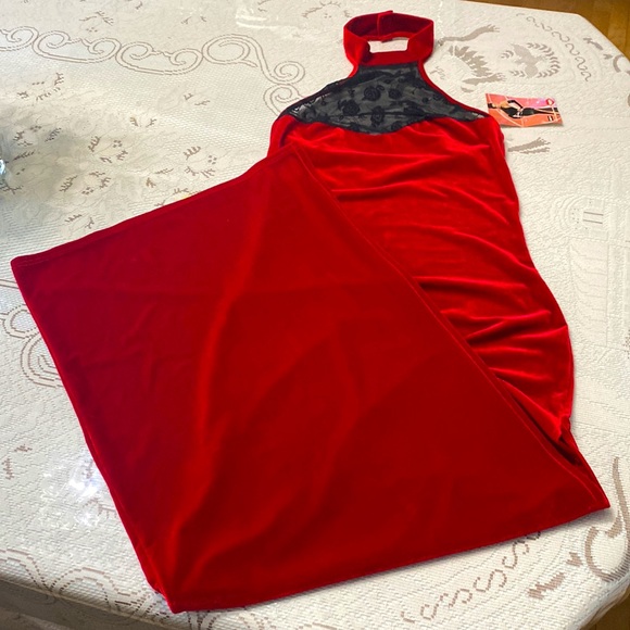 NWT Coquette.com red velvet long halter dress - Picture 4 of 8